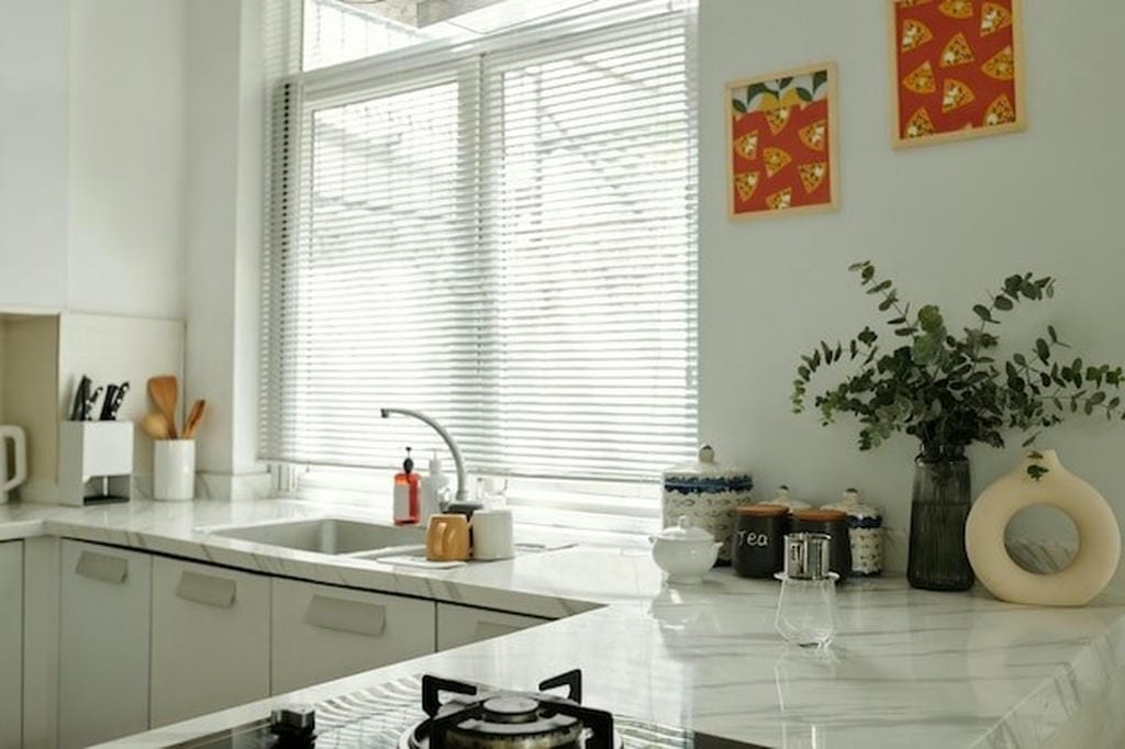 cửa sổ bếp